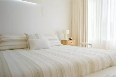 233 N Magee Street, Southampton, NY 11968 - Photo 17