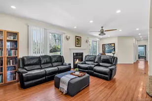 27 Overlook Rd, White Plains, NY 10605 - Photo 7