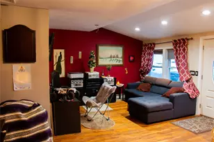 25 Tamarack Rd, Rocky Point, NY 11778 - Photo 3