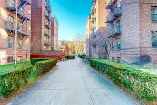 2285 Bragg St, Brooklyn, NY 11229 - Photo 21