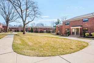 74-27 220th St, Oakland Gardens, NY 11364 - Photo 13