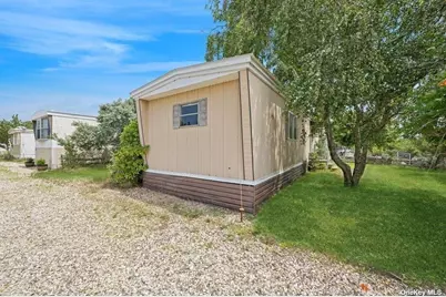 53 Crassen Boulevard #5, Amagansett, NY 11930 - Photo 3