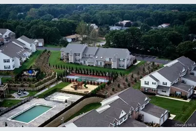 142 Horizon View Drive #142, Farmingville, NY 11738 - Photo 3