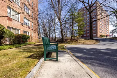 615 Palmer Rd #602, Yonkers, NY 10701 - Photo 19