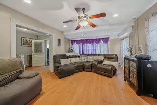 248-18 Memphis Ave, Rosedale, NY 11422 - Photo 7
