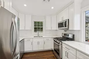 315 McKinley Terrace, Centerport, NY 11721 - Photo 9