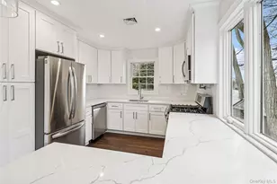 315 McKinley Terrace, Centerport, NY 11721 - Photo 13