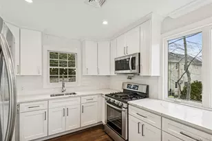 315 McKinley Terrace, Centerport, NY 11721 - Photo 11