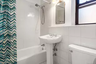 58th Street W 400, New York (Manhattan), NY 10019 - Photo 13