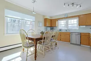 24 Burnsdale Ave, Valhalla, NY 10595 - Photo 11