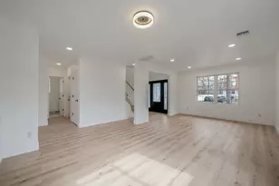 40 Hawkins Ave, Medford, NY 11763 - Photo 7