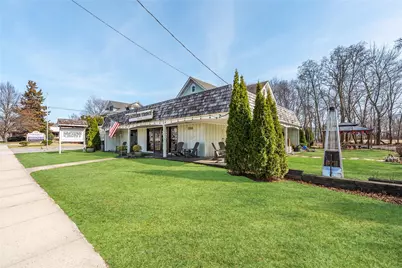 13100 Main Rd, Mattituck, NY 11952 - Photo 3