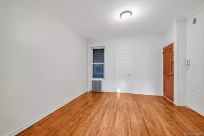 71-11 67th Place, Glendale, NY 11385 - Photo 3