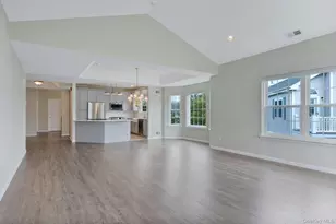 521 Highland Ct, Moriches, NY 11955 - Photo 7