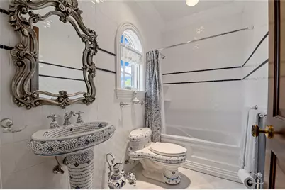 8 Tatem Way, Old Westbury, NY 11568 - Photo 29