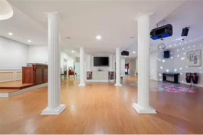 8 Tatem Way, Old Westbury, NY 11568 - Photo 33