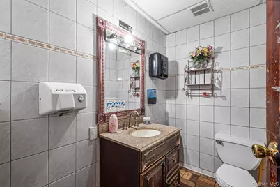 83-18 Parsons Boulevard, Jamaica, NY 11431 - Photo 15