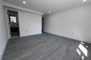 4149 Edson Ave, Bronx, NY 10466 - Photo 13