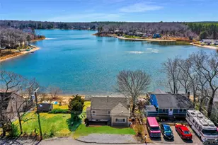 243 Lakeside Trail, Ridge, NY 11961 - Photo 37