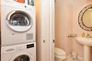 100 Harbor View Dr, Port Washington, NY 11050 - Photo 17