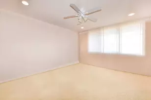 100 Harbor View Dr, Port Washington, NY 11050 - Photo 5