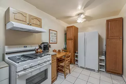 144-60 Gravett Road #6F, Flushing, NY 11367 - Photo 9