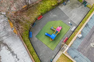 144-60 Gravett Rd, Flushing, NY 11367 - Photo 19