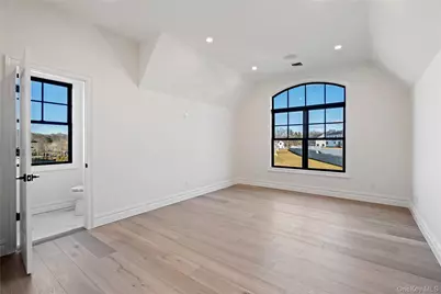 30 Main Parkway, Plainview, NY 11803 - Photo 23