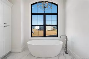 30 Main Pkwy, Plainview, NY 11803 - Photo 27