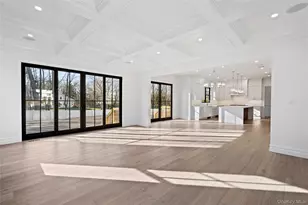 30 Main Pkwy, Plainview, NY 11803 - Photo 17