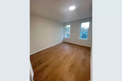 113-10 Jamaica Avenue, Richmond Hill, NY 11418 - Photo 9