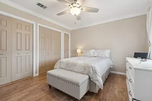 605 Lake Ct, Middle Island, NY 11953 - Photo 9