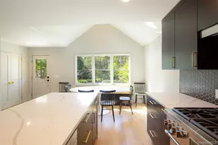 195 Little Fresh Pond Rd, Southampton, NY 11968 - Photo 5