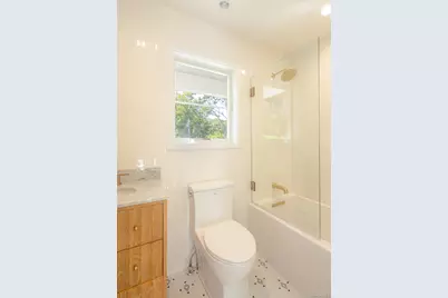 195 Little Fresh Pond Road, Southampton, NY 11968 - Photo 13