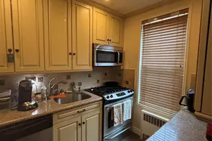 194 Smith St, Freeport, NY 11520 - Photo 3