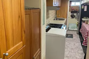 160-02 Baisley Blvd, Jamaica, NY 11434 - Photo 15