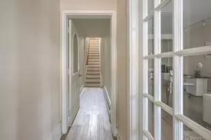 237 Warren St, Hudson, NY 12534 - Photo 9