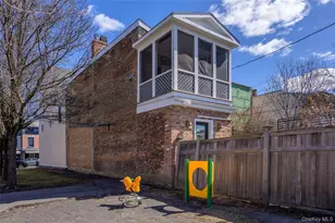 237 Warren St, Hudson, NY 12534 - Photo 35