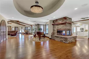 241 Willetts Ln, West Islip, NY 11795 - Photo 11