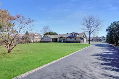 241 Willetts Lane, West Islip, NY 11795 - Photo 5