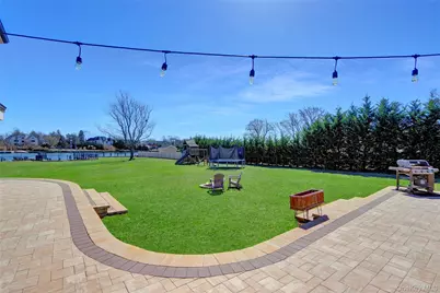 241 Willetts Lane, West Islip, NY 11795 - Photo 41