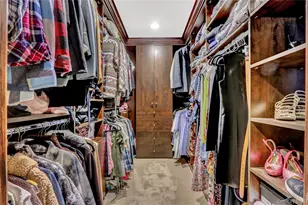 241 Willetts Ln, West Islip, NY 11795 - Photo 19