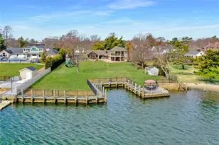 241 Willetts Ln, West Islip, NY 11795 - Photo 37