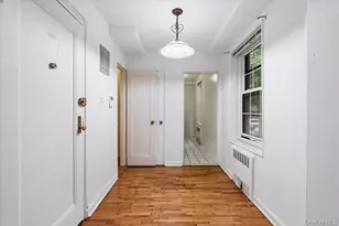 140-18 Burden Crescent, Briarwood, NY 11435 - Photo 5