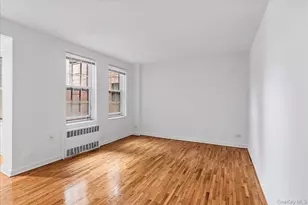 140-18 Burden Crescent, Briarwood, NY 11435 - Photo 3