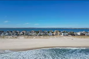 825 Dune Rd, Westhampton Beach, NY 11978 - Photo 45