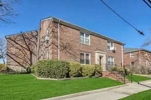 35-42 205th St, Bayside, NY 11361 - Photo 17