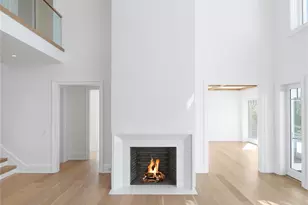 25 Fresh Pond Rd, Mott Haven, NY 11963 - Photo 5