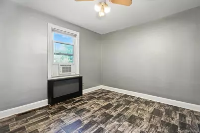 330 Irving Street, Central Islip, NY 11722 - Photo 7