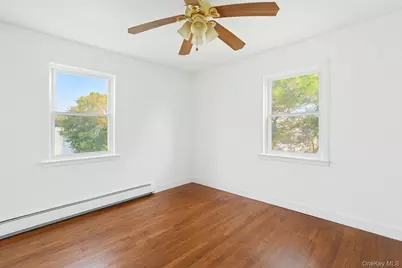 330 Irving Street, Central Islip, NY 11722 - Photo 5